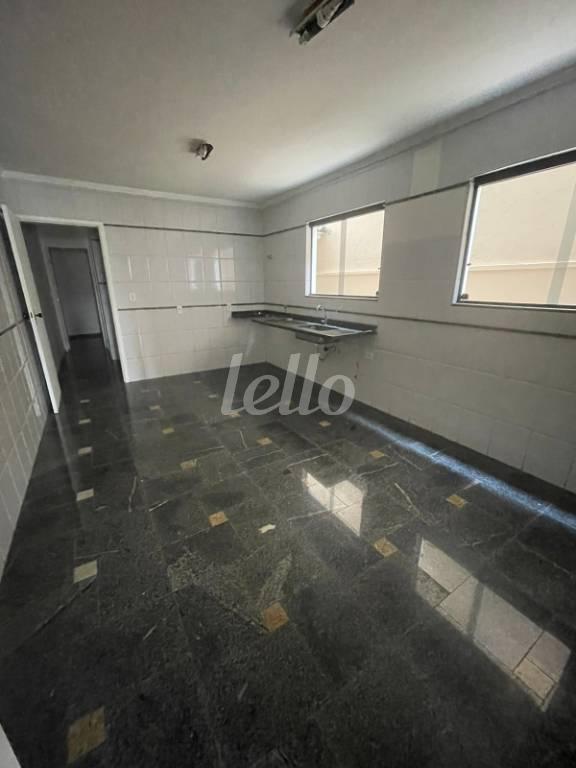 6B de Casa à venda, sobrado com 140 m², 3 quartos e 2 vagas em Vila Constança - São Paulo