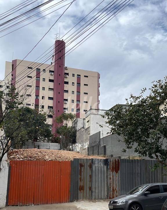 3 de Área / Terreno à venda, Padrão com 676 m², e em Água Fria - São Paulo