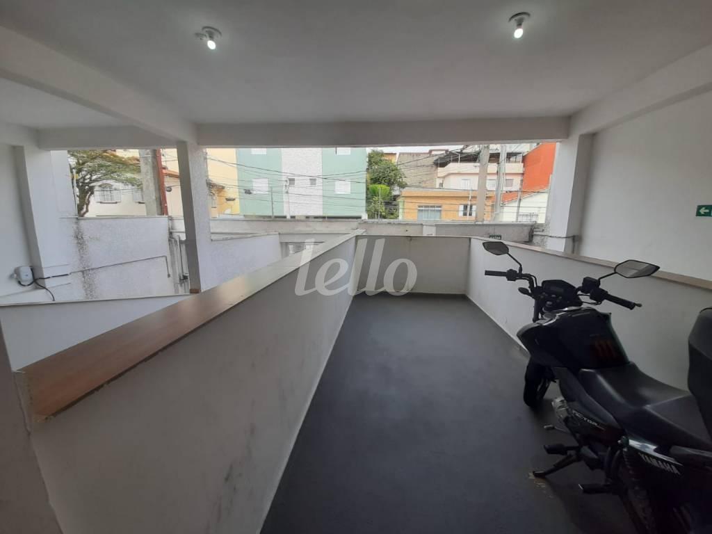 VAGA PARA MOTOS de Apartamento à venda, cobertura - Padrão com 100 m², 2 quartos e 2 vagas em Vila Scarpelli - Santo André