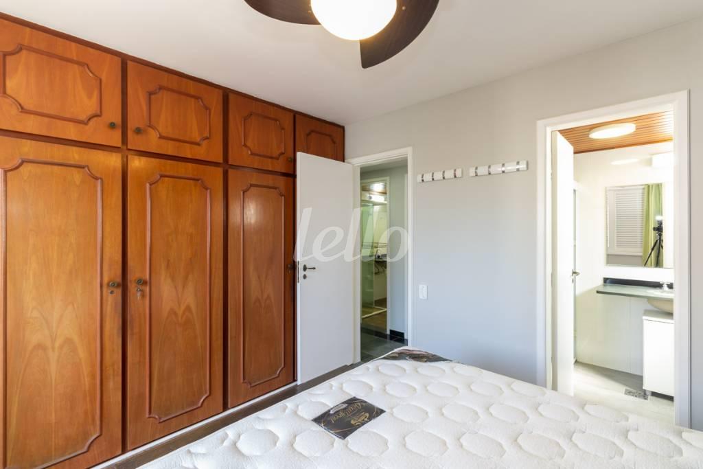 SUITE de Apartamento para alugar, Padrão com 110 m², 2 quartos e 2 vagas em Itaim Bibi - São Paulo