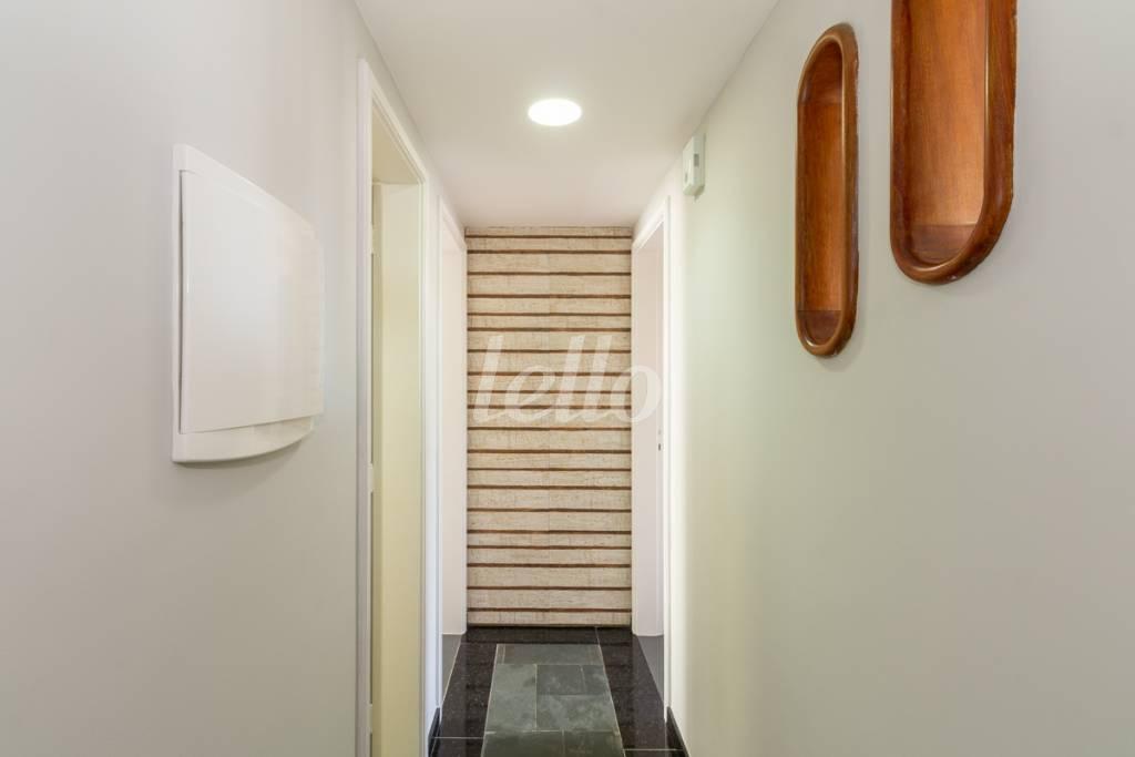 CORREDOR de Apartamento para alugar, Padrão com 110 m², 2 quartos e 2 vagas em Itaim Bibi - São Paulo