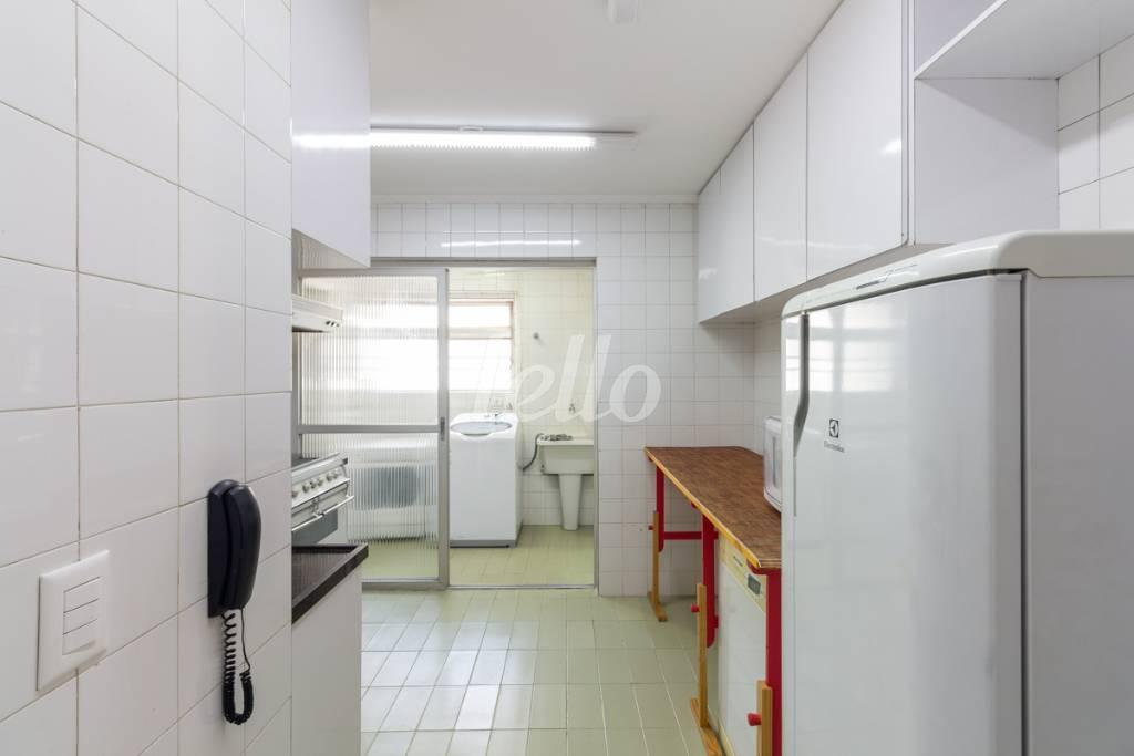 COZINHA de Apartamento para alugar, Padrão com 110 m², 2 quartos e 2 vagas em Itaim Bibi - São Paulo