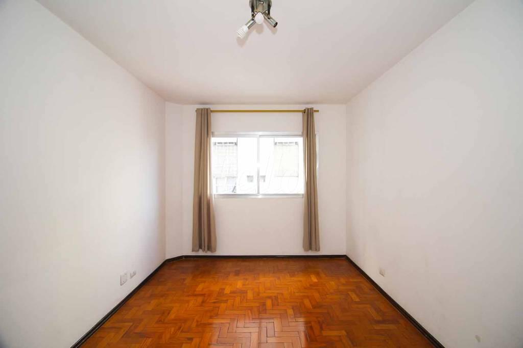 SALA de Apartamento à venda, Padrão com 63 m², 2 quartos e 1 vaga em Planalto Paulista - São Paulo