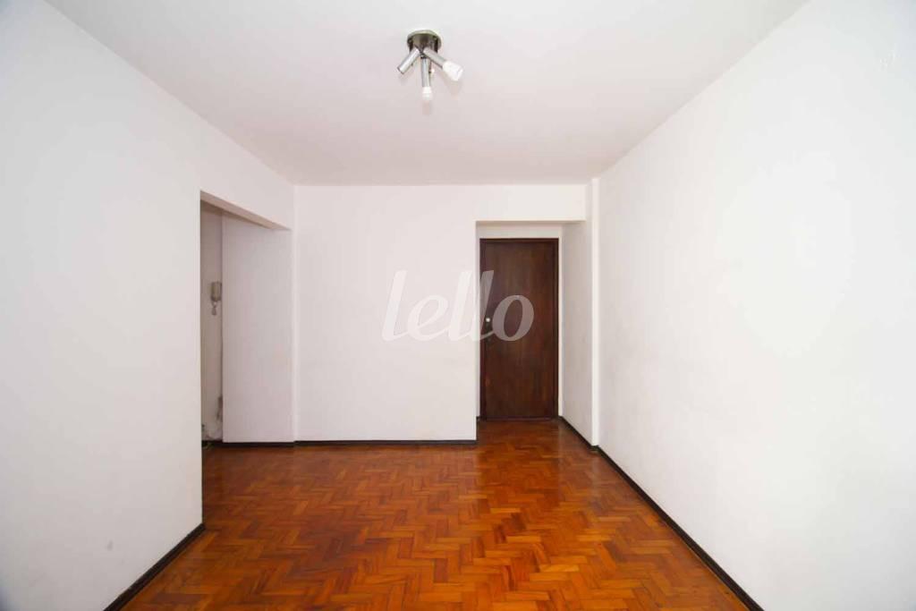 SALA de Apartamento à venda, Padrão com 63 m², 2 quartos e 1 vaga em Planalto Paulista - São Paulo