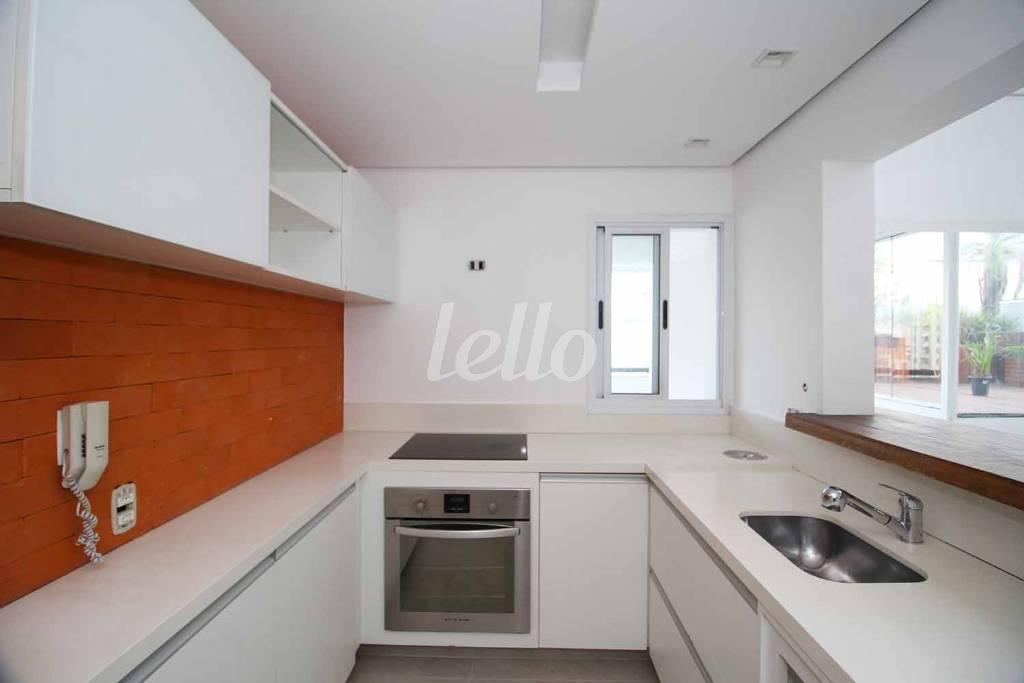 COZINHA de Apartamento à venda, cobertura - Padrão com 106 m², 2 quartos e 2 vagas em Paraíso - São Paulo