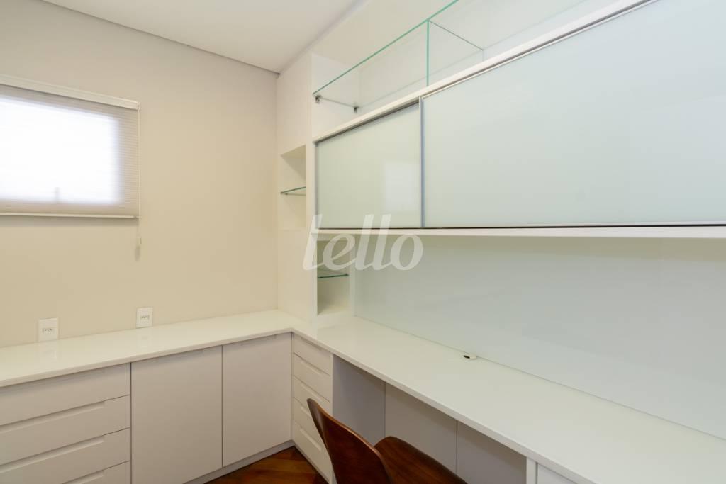 ESCRITORIO de Apartamento para alugar, cobertura - Padrão com 576 m², 4 quartos e 6 vagas em Higienópolis - São Paulo