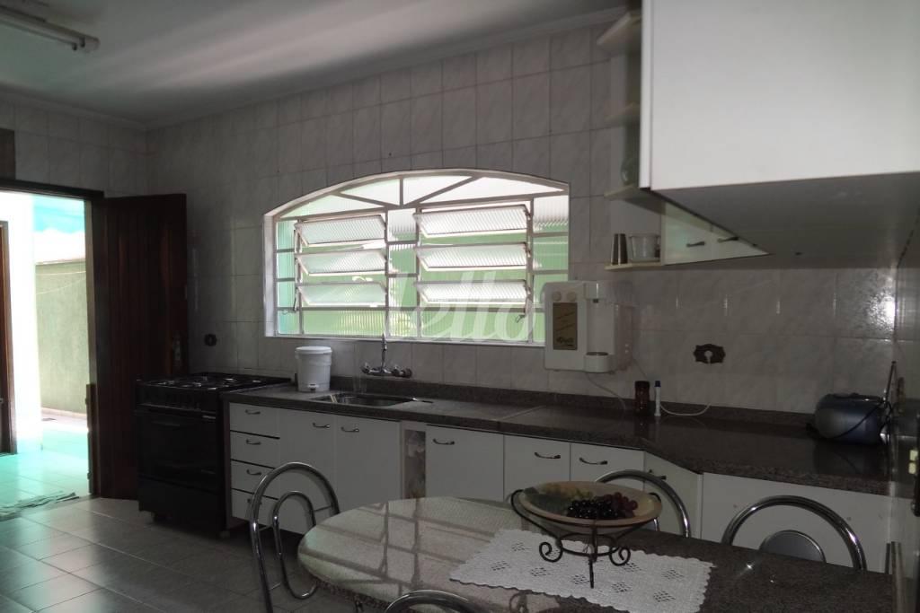 4 de Casa à venda, sobrado com 188 m², 3 quartos e 4 vagas em Vila Roque - São Paulo