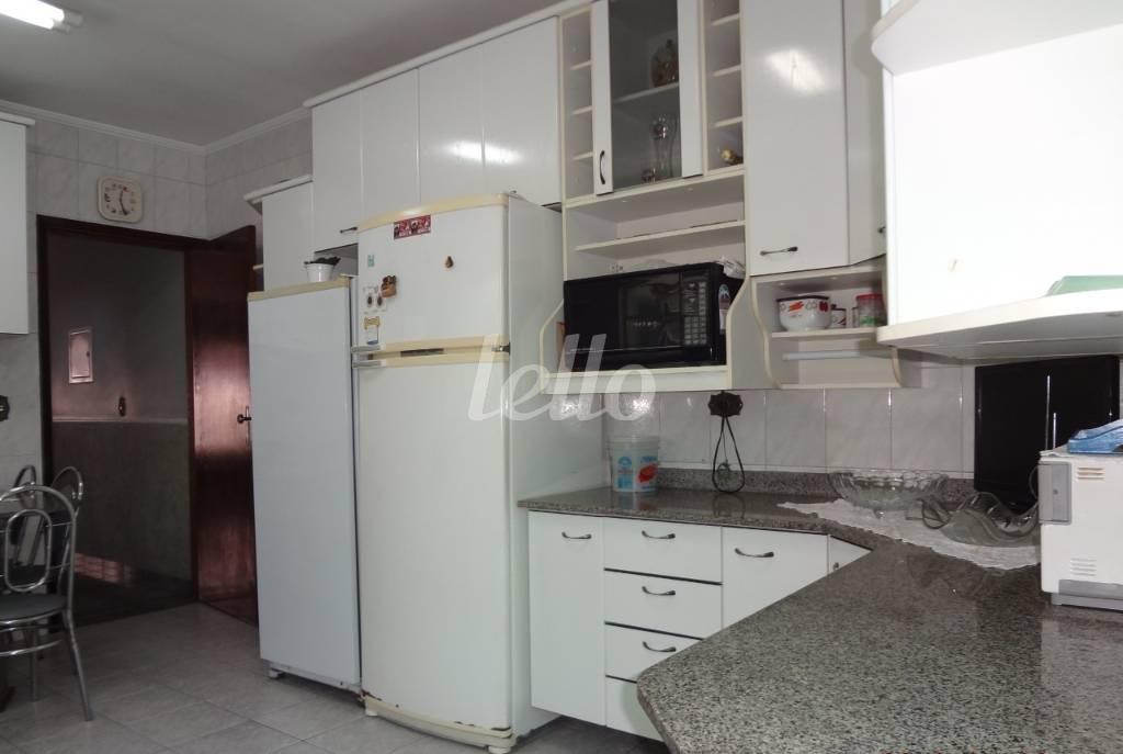 5 de Casa à venda, sobrado com 188 m², 3 quartos e 4 vagas em Vila Roque - São Paulo