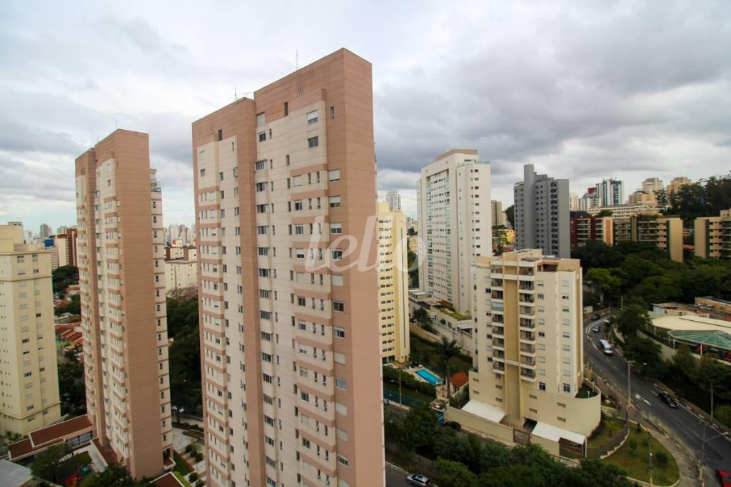 VISTA de Apartamento à venda, Padrão com 184 m², 3 quartos e 3 vagas em Vila Mariana - São Paulo