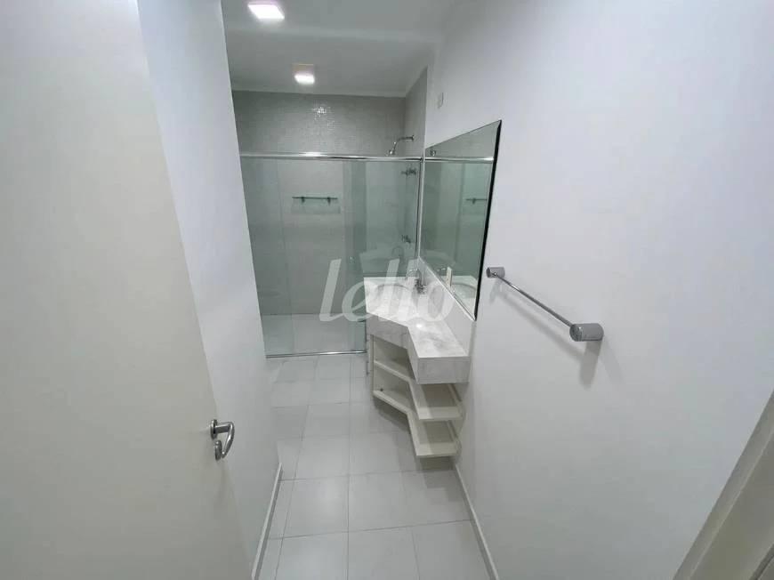 BANHEIRO SUITE 2 de Casa à venda, sobrado com 424 m², 4 quartos e 4 vagas em Brooklin Paulista - São Paulo