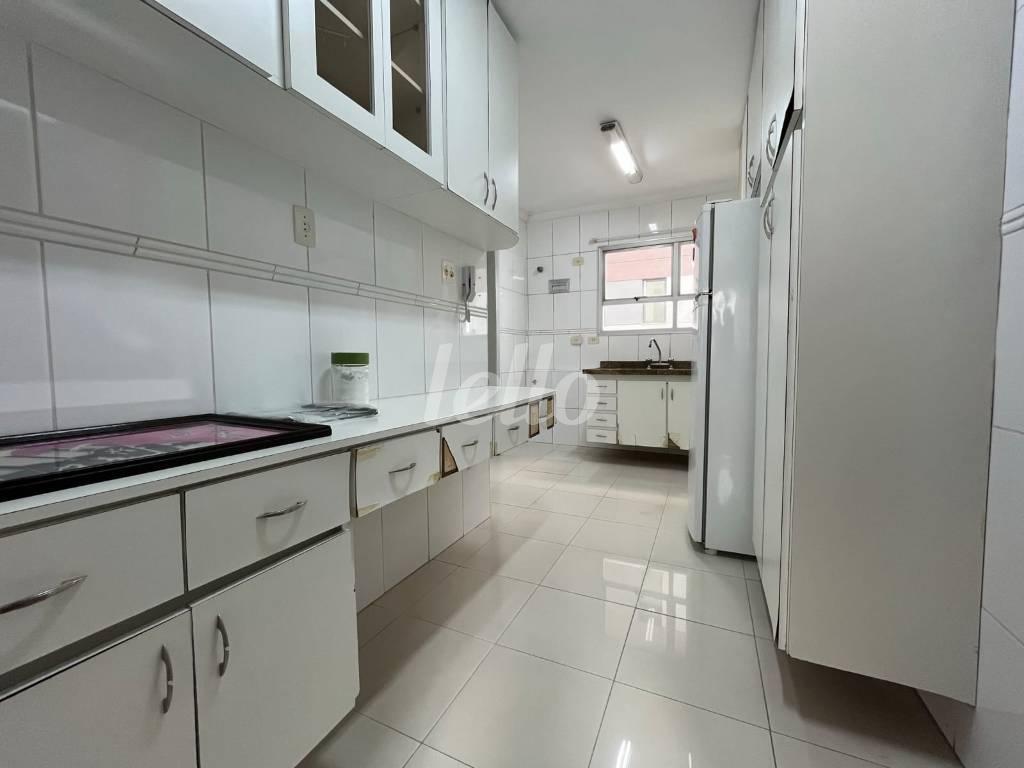 COZINHA de Apartamento à venda, Padrão com 90 m², 3 quartos e 1 vaga em Brooklin Paulista - São Paulo