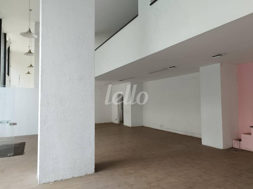 LOJA de Loja para alugar, Padrão com 450 m², e 3 vagas em Santa Cecília - São Paulo