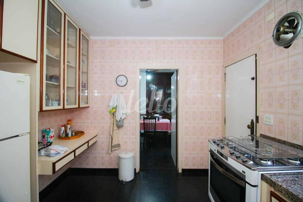 COZINHA de Casa para alugar, sobrado com 367 m², 4 quartos e 4 vagas em Planalto Paulista - São Paulo