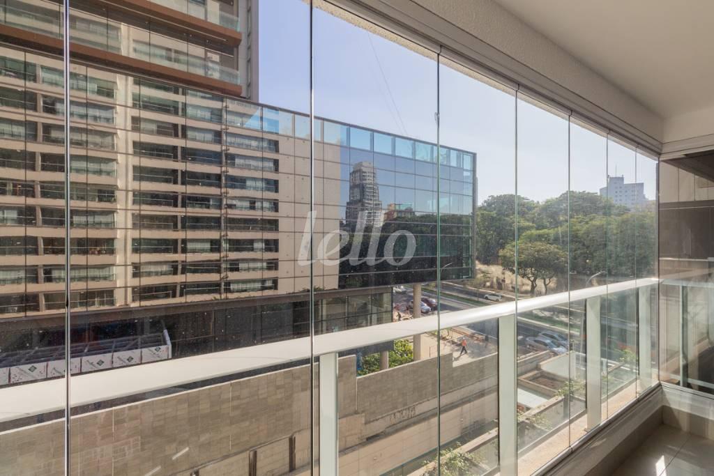 VARANDA de Apartamento para alugar, Studio com 34 m², 1 quarto e 1 vaga em Consolação - São Paulo