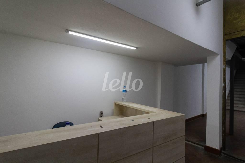 RECEPÇÃO de Prédio Comercial para alugar, Monousuário com 280 m², e em Bom Retiro - São Paulo