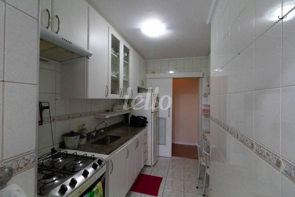 COZINHA de Apartamento para alugar, Padrão com 84 m², 3 quartos e 2 vagas em Vila Romana - São Paulo