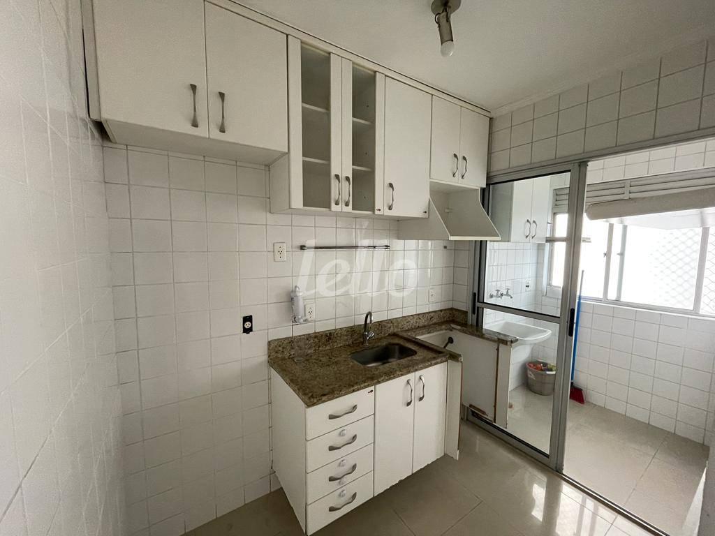 COZINHA de Apartamento à venda, Padrão com 49 m², 2 quartos e 1 vaga em Vila Bertioga - São Paulo
