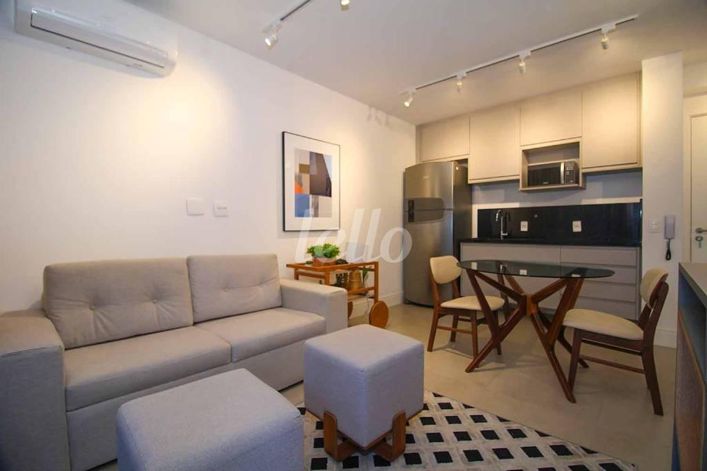 SALA de Apartamento à venda, Padrão com 45 m², 2 quartos e em Jardim Paulista - São Paulo