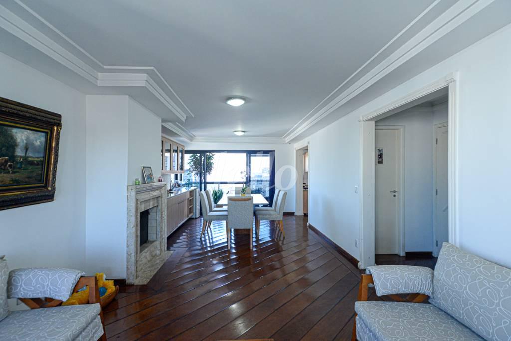 SALA de Apartamento à venda, Padrão com 191 m², 4 quartos e 4 vagas em Pinheiros - São Paulo