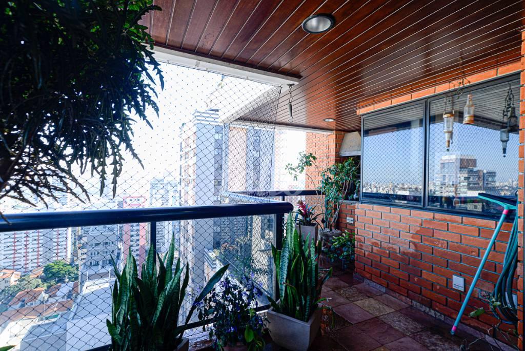 VARANDA de Apartamento à venda, Padrão com 191 m², 4 quartos e 4 vagas em Pinheiros - São Paulo