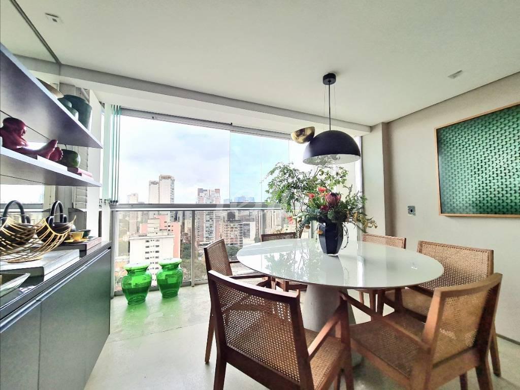 SALA JANTAR de Apartamento à venda, Padrão com 72 m², 1 quarto e 2 vagas em Vila Olímpia - São Paulo