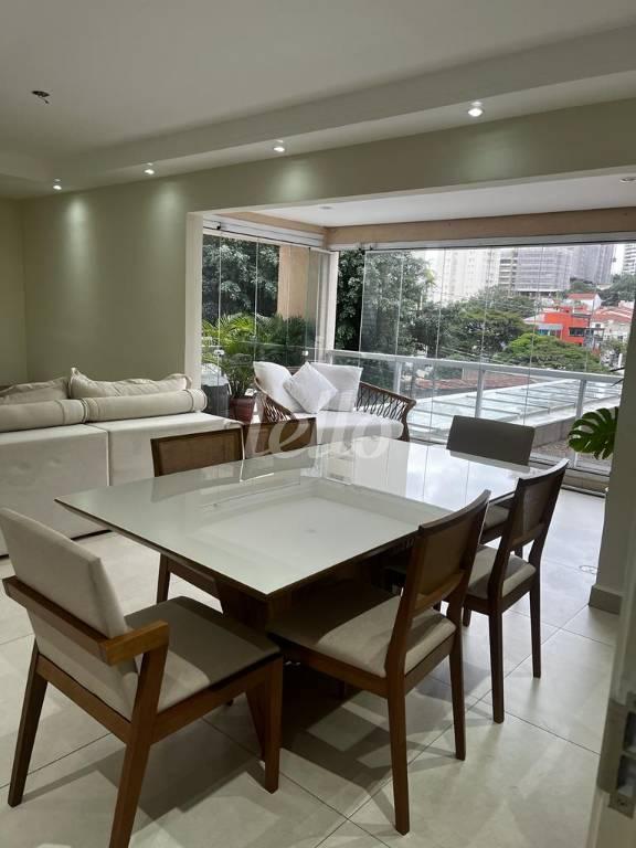 SALA de Apartamento à venda, Padrão com 88 m², 2 quartos e 2 vagas em Perdizes - São Paulo