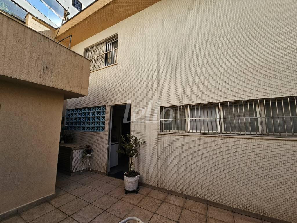 20230602_141048 de Casa para alugar, sobrado com 330 m², 4 quartos e 6 vagas em Vila Regente Feijó - São Paulo