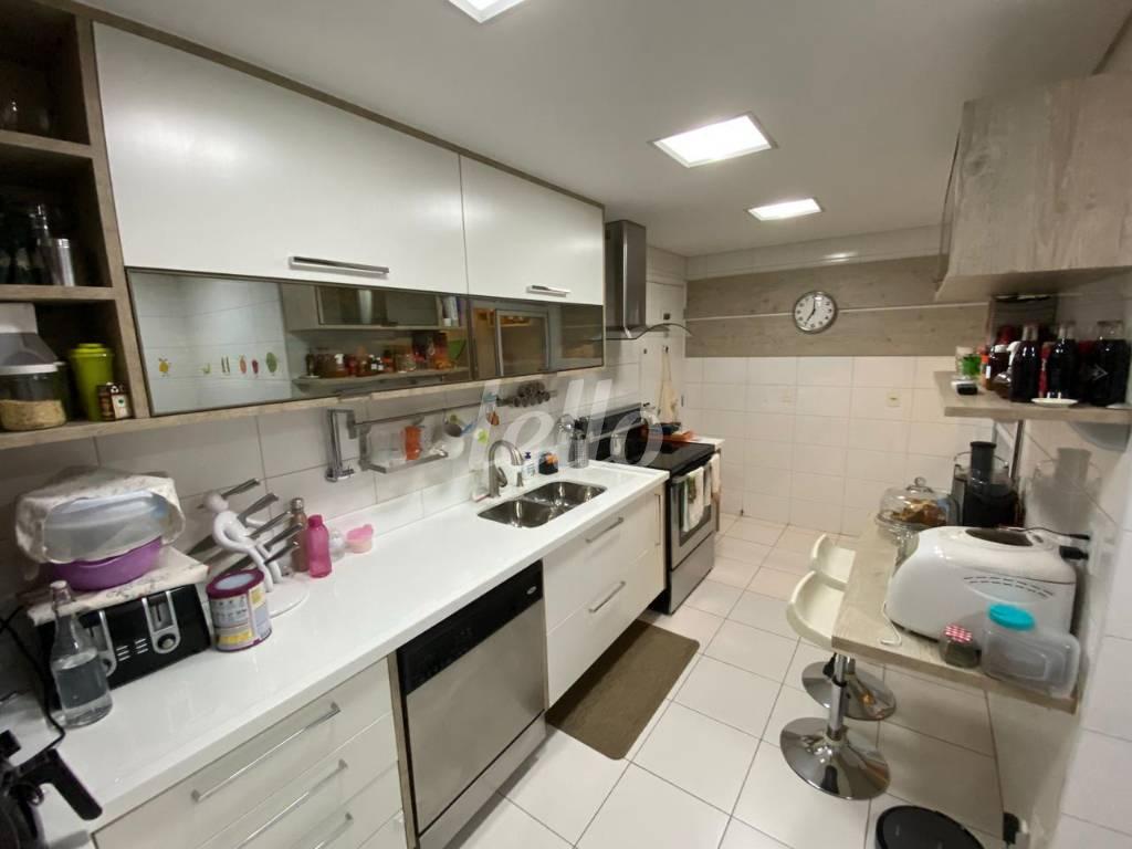 IMG-20230216-WA0038 de Apartamento à venda, Padrão com 126 m², 3 quartos e 2 vagas em Vila Bertioga - São Paulo