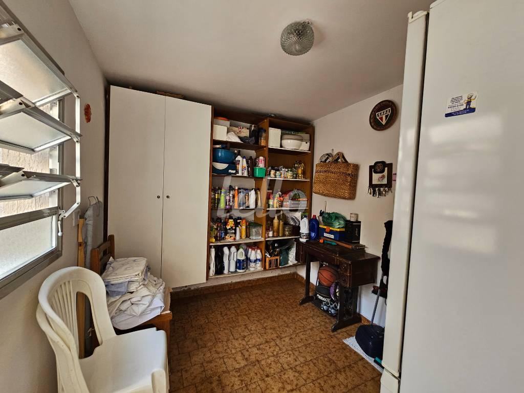 20230602_141055 de Casa para alugar, sobrado com 330 m², 4 quartos e 6 vagas em Vila Regente Feijó - São Paulo