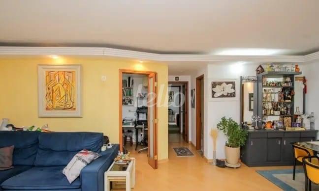 LIVING de Apartamento à venda, Padrão com 105 m², 3 quartos e 2 vagas em Jardim Vila Mariana - São Paulo