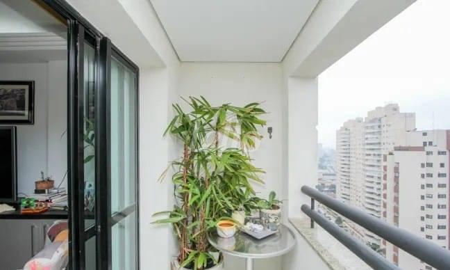 VARANDA de Apartamento à venda, Padrão com 105 m², 3 quartos e 2 vagas em Jardim Vila Mariana - São Paulo