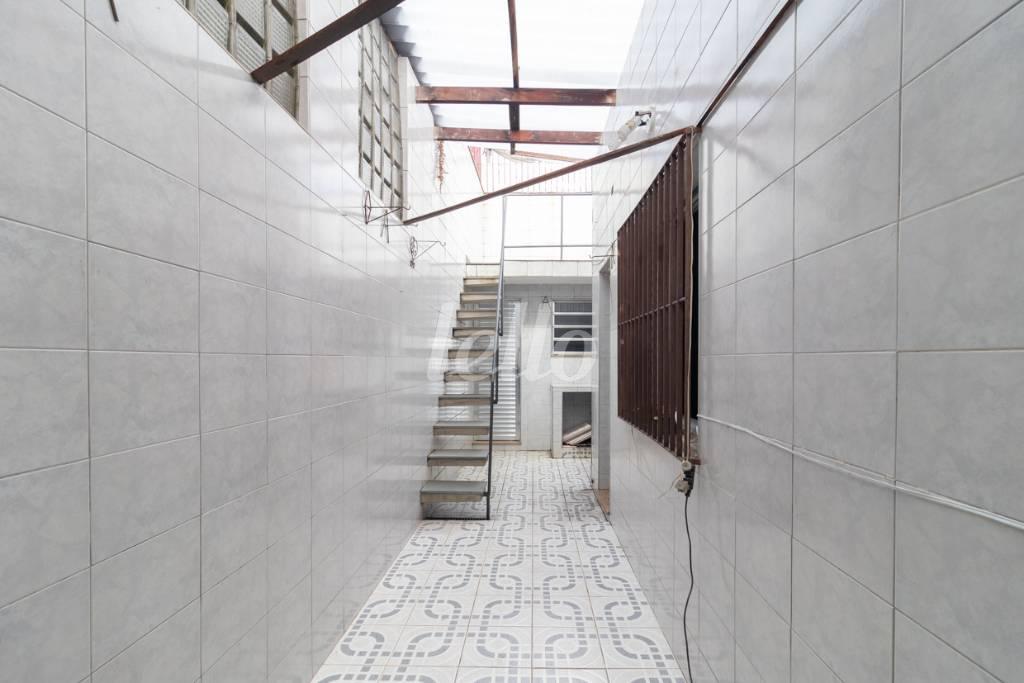 CORREDOR LATERAL de Casa à venda, térrea com 139 m², 2 quartos e 2 vagas em Parque da Mooca - São Paulo