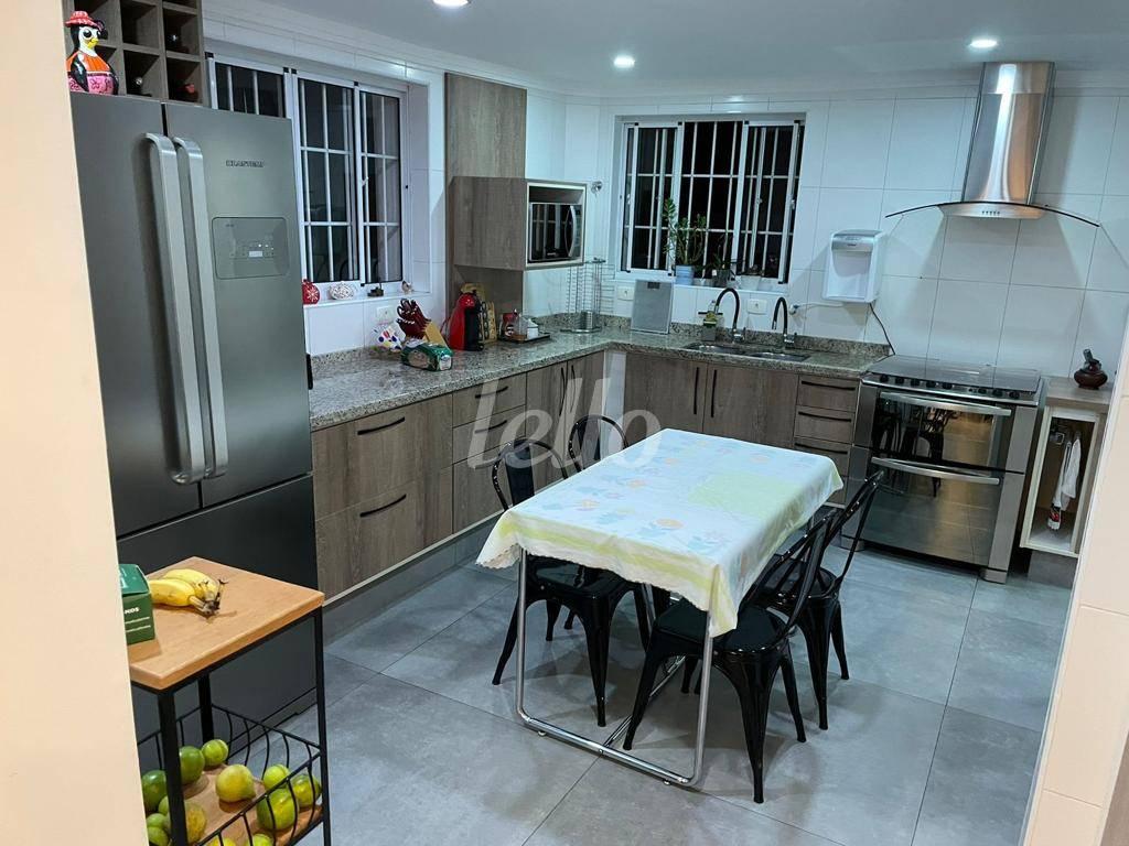COZINHA de Casa à venda, sobrado com 400 m², 3 quartos e em Cambuci - São Paulo