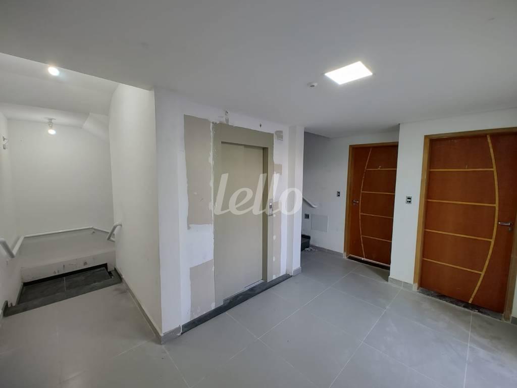 ELEVADOR de Apartamento à venda, cobertura - Padrão com 106 m², 2 quartos e 2 vagas em Paraíso - Santo André