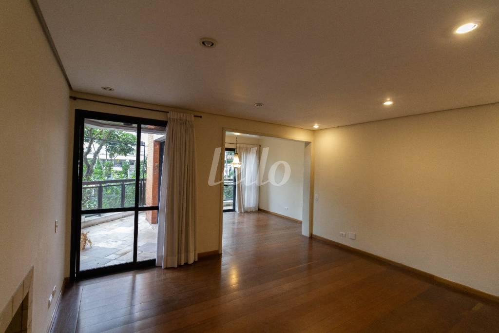 SALA de Apartamento para alugar, Duplex com 172 m², 4 quartos e 3 vagas em Vila Pompeia - São Paulo