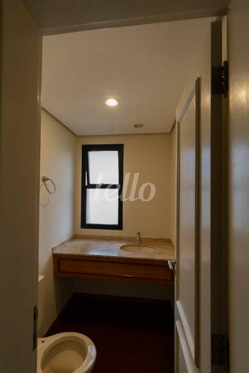 LAVABO de Apartamento para alugar, Duplex com 172 m², 4 quartos e 3 vagas em Vila Pompeia - São Paulo