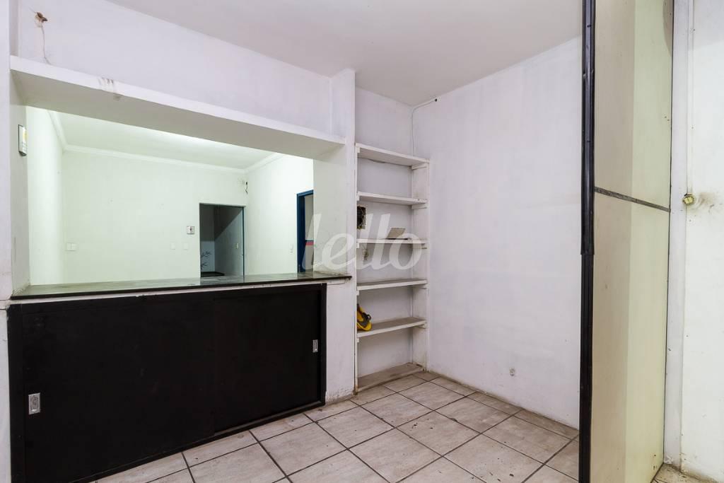 SALA 1 de Galpão/Armazém para alugar, Padrão com 454 m², e em Lapa - São Paulo