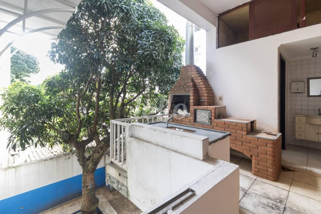 CHURRASQUEIRA de Casa à venda, sobrado com 810 m², 4 quartos e 3 vagas em Vila Mariana - São Paulo