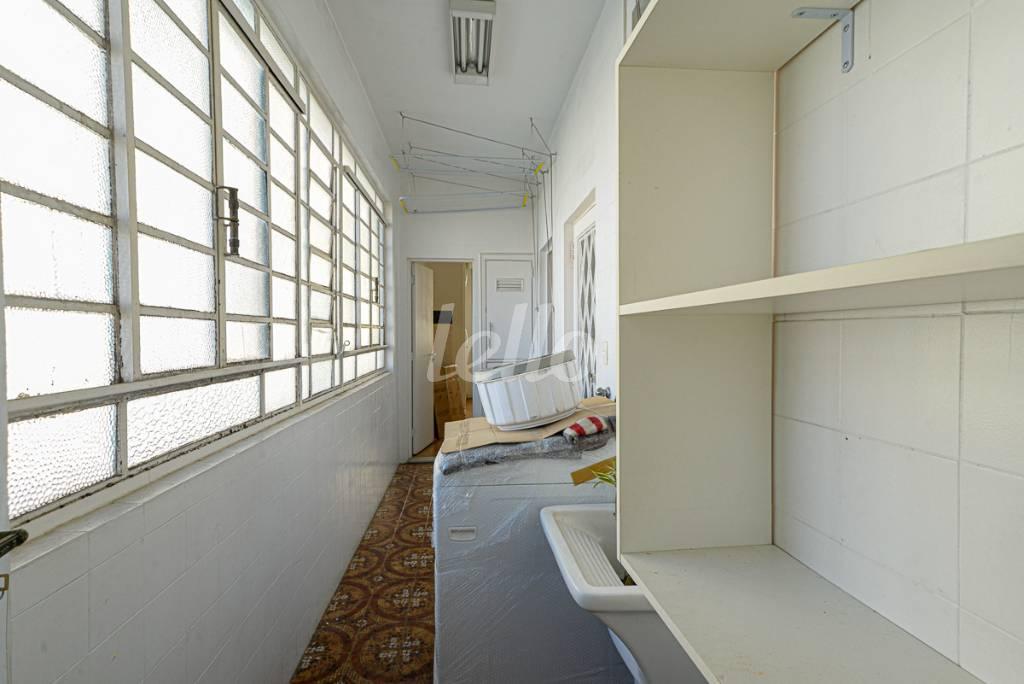 ÁREA DE SERVIÇO de Apartamento à venda, Padrão com 245 m², 4 quartos e 2 vagas em Santa Cecília - São Paulo