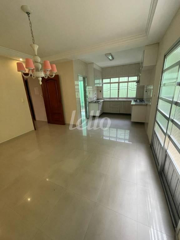 3 COZINHA de Casa à venda, sobrado com 187 m², 3 quartos e 2 vagas em Vila Carrão - São Paulo