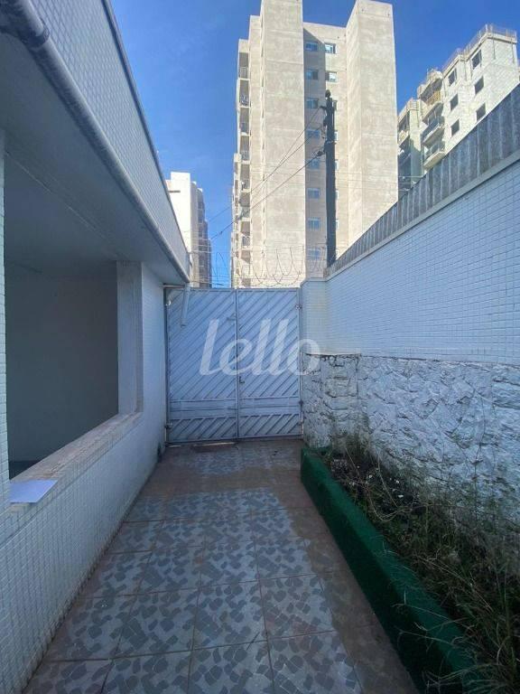 ENTRADA de Casa para alugar, sobrado com 276 m², e 3 vagas em Água Funda - São Paulo