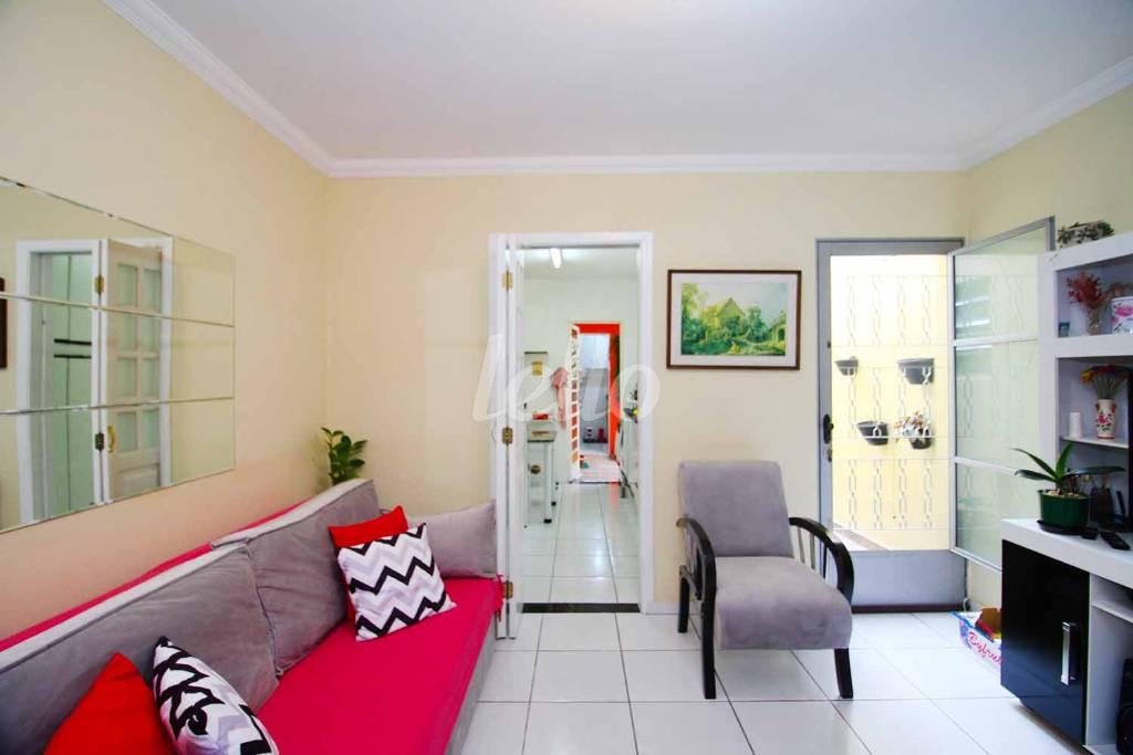 SALA de Casa para alugar, sobrado com 105 m², 4 quartos e 1 vaga em Mirandopolis - São Paulo
