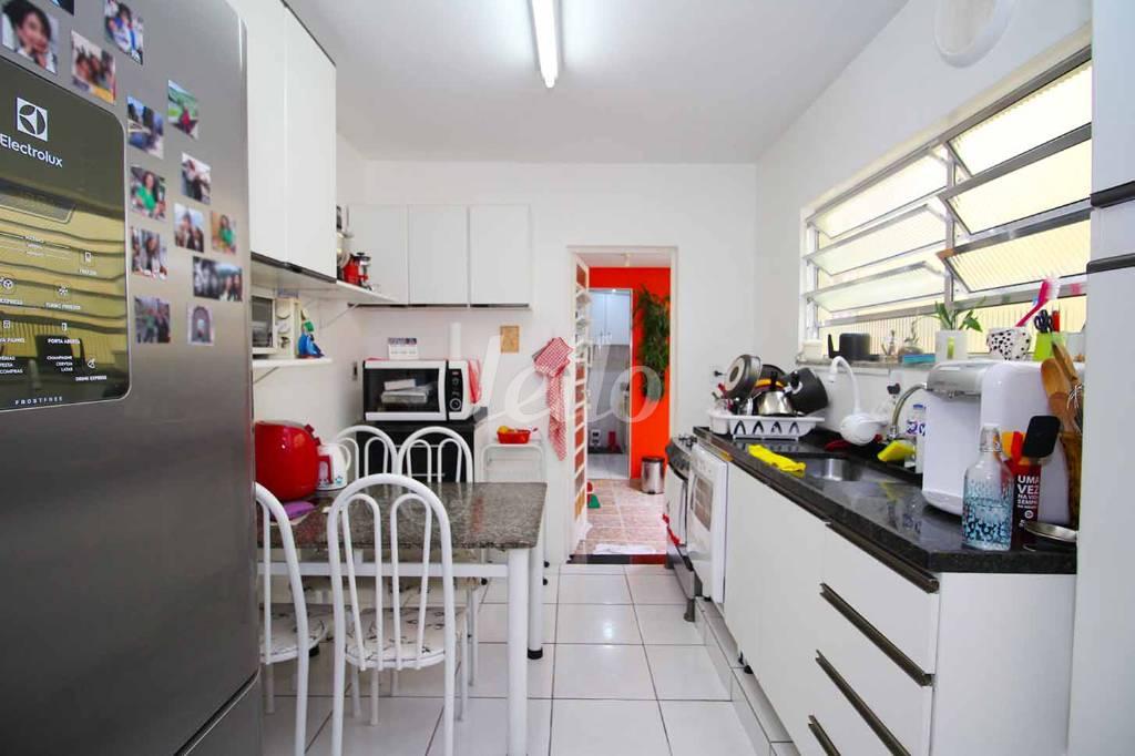 COZINHA de Casa para alugar, sobrado com 105 m², 4 quartos e 1 vaga em Mirandopolis - São Paulo