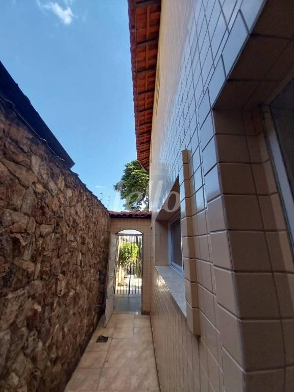 QUINTAL de Casa à venda, sobrado com 200 m², 3 quartos e 4 vagas em Água Fria - São Paulo