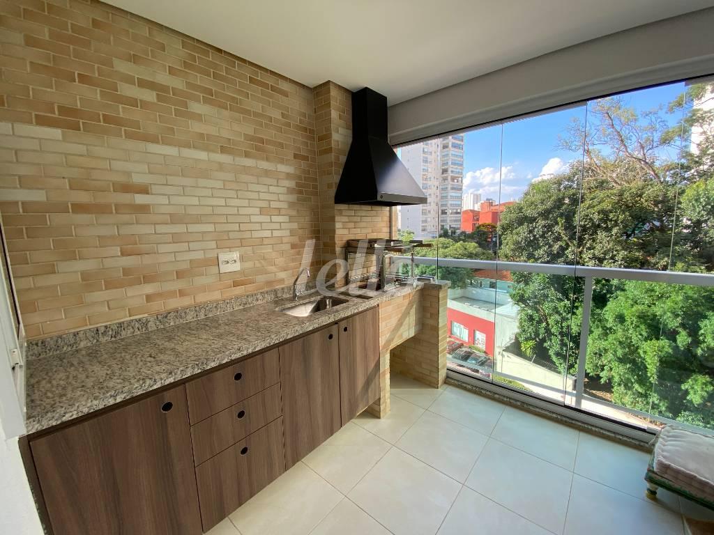 VARANDA GOURMET de Apartamento à venda, Padrão com 63 m², 2 quartos e 1 vaga em Santana - São Paulo
