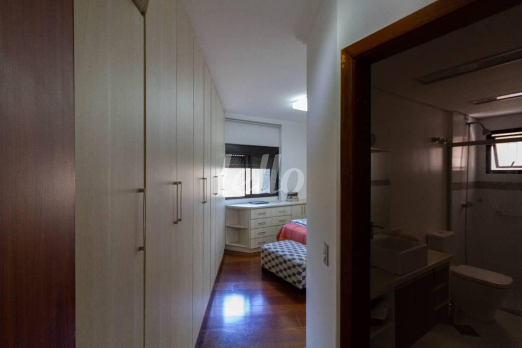 DORMITÓRIO 1 SUÍTE de Apartamento à venda, Padrão com 123 m², 3 quartos e 2 vagas em Barcelona - São Caetano do Sul