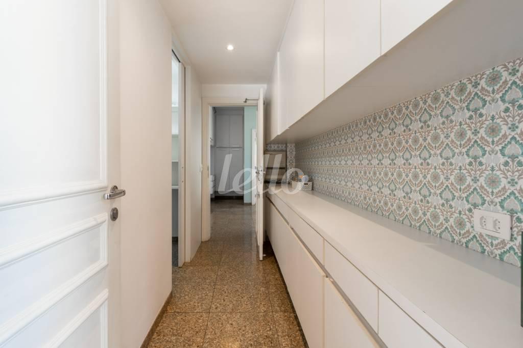 COZINHA de Apartamento para alugar, Padrão com 285 m², 6 quartos e 4 vagas em Chácara Itaim - São Paulo