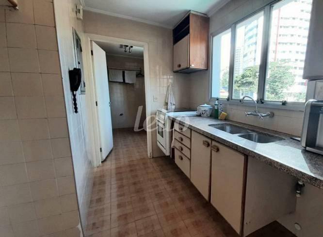 COZINHA de Apartamento à venda, Padrão com 200 m², 4 quartos e 2 vagas em Brooklin Paulista - São Paulo