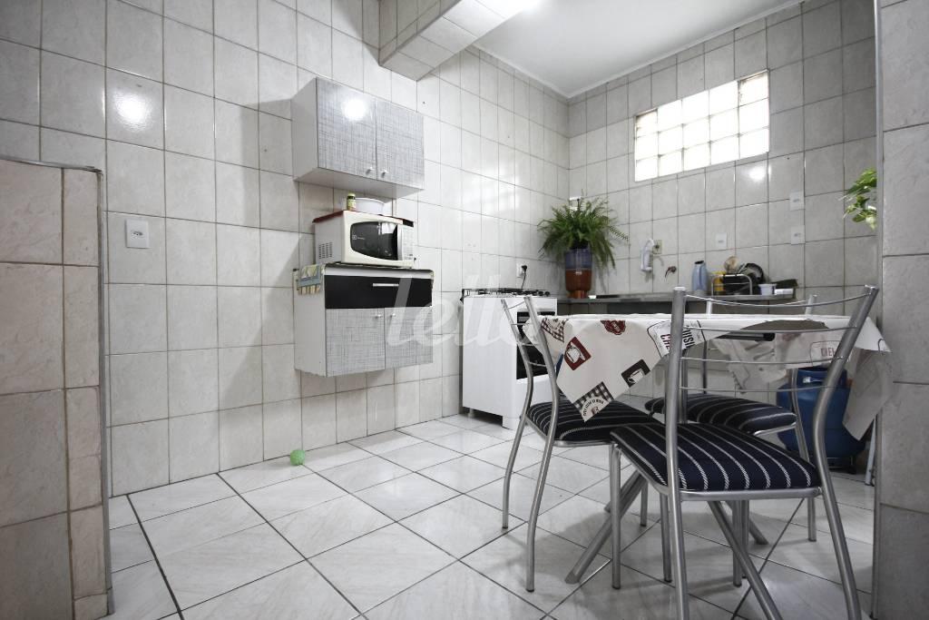 COZINHA de Casa para alugar, de vila - térrea com 140 m², 1 quarto e em Vila Monumento - São Paulo