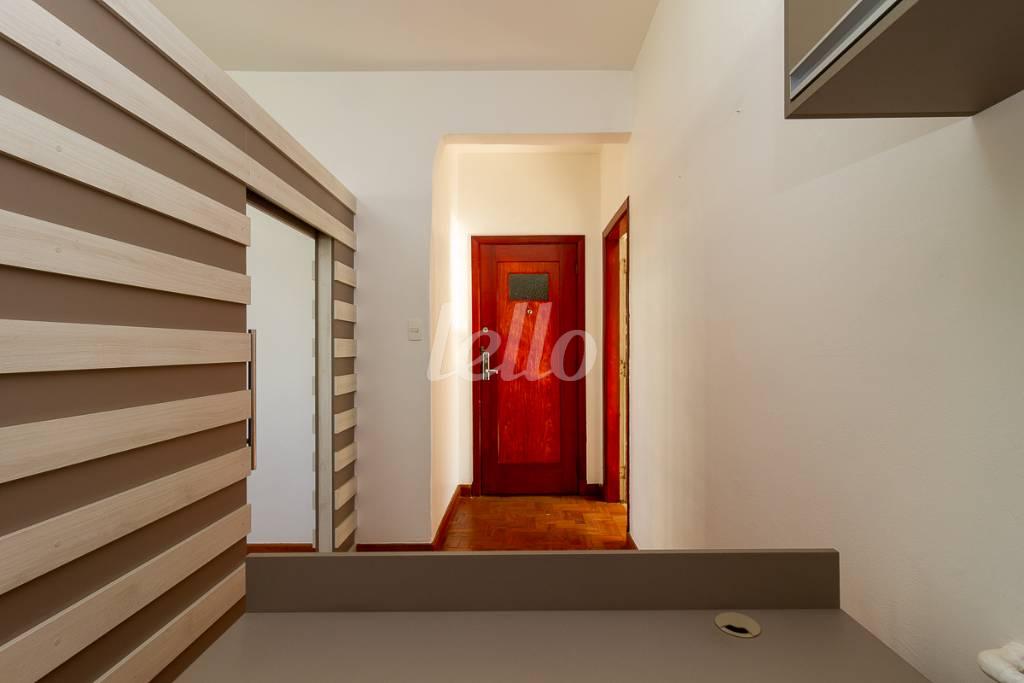 SALA 2 de Sala / Conjunto para alugar, Padrão com 16 m², e em Centro - São Paulo